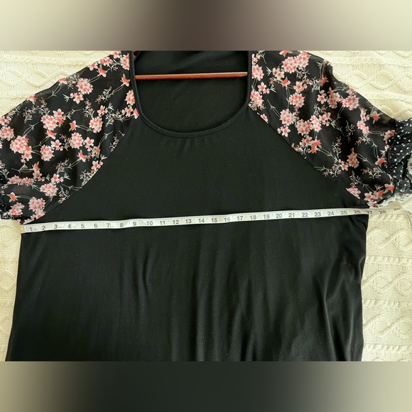 Bloomchic Black with Bell Sleeves Mid/Length Dress women’s size 3X - Picture 14 of 14